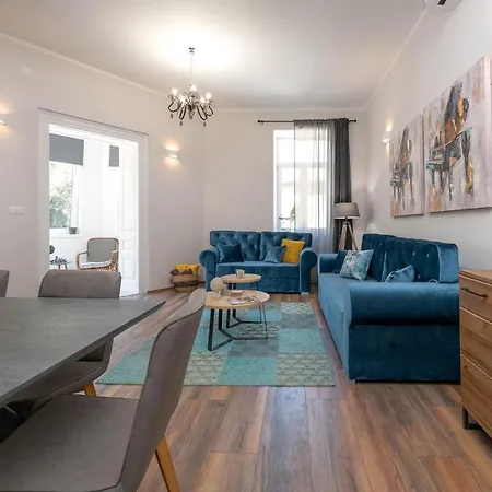 Dante Paradiso * Pula