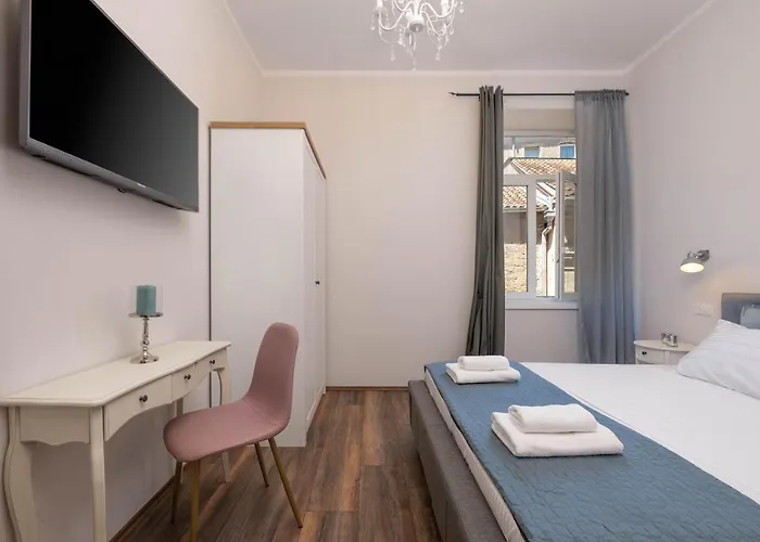 Dante Paradiso Apartman *